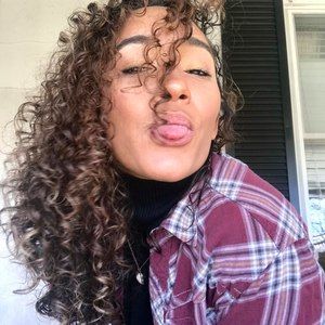 Meet your Posher, Brittney